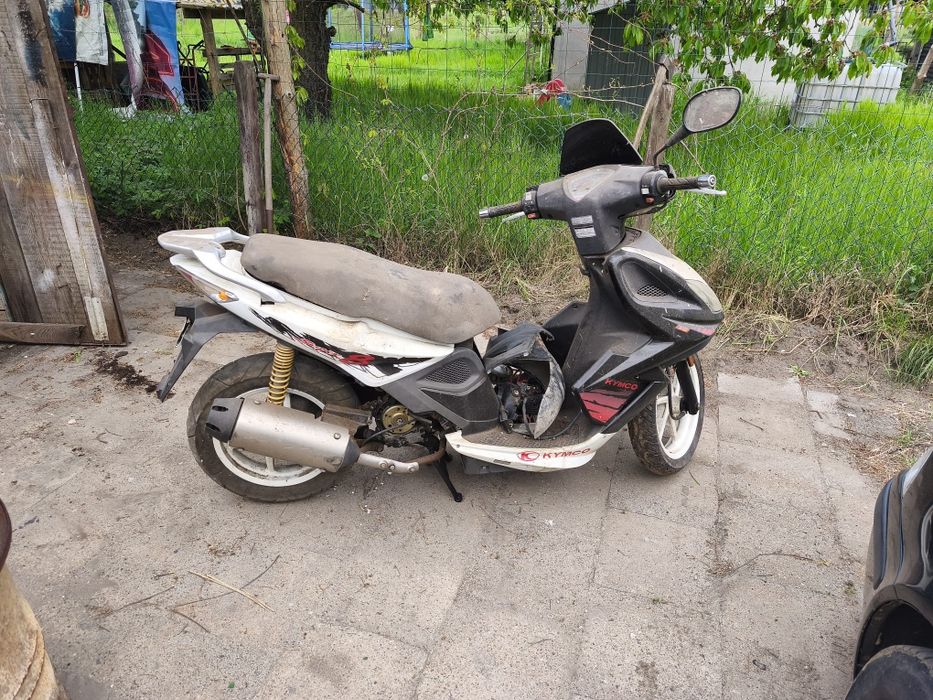 Skuter Kymco super 8