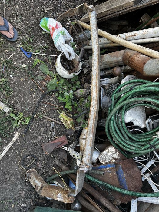 Фаркоп Toyota Avenis Verso