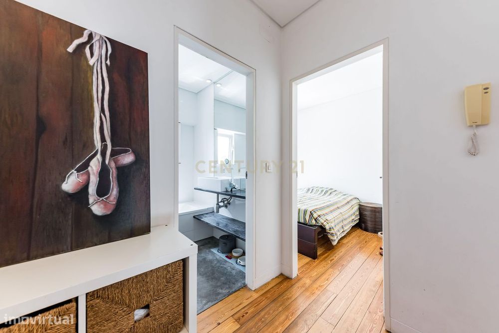 Moradia T2 Renovada com Jardim, Cave e Terraço | Viva o melhor de Belé