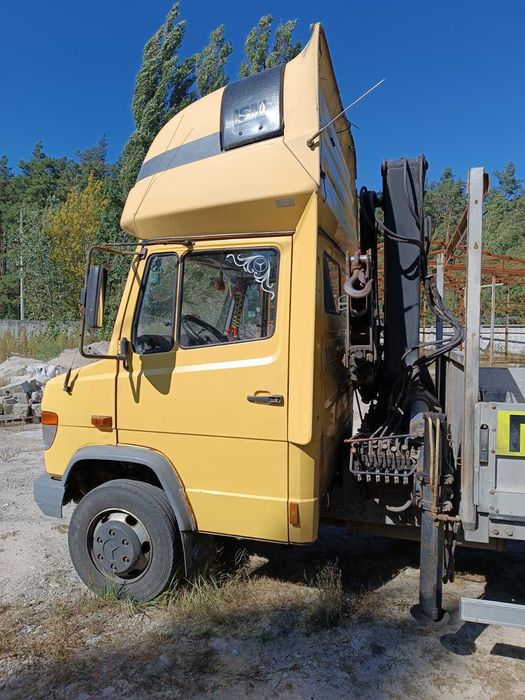 Mercedes-Benz VARIO 815 D грузовой бортовой 2001г.