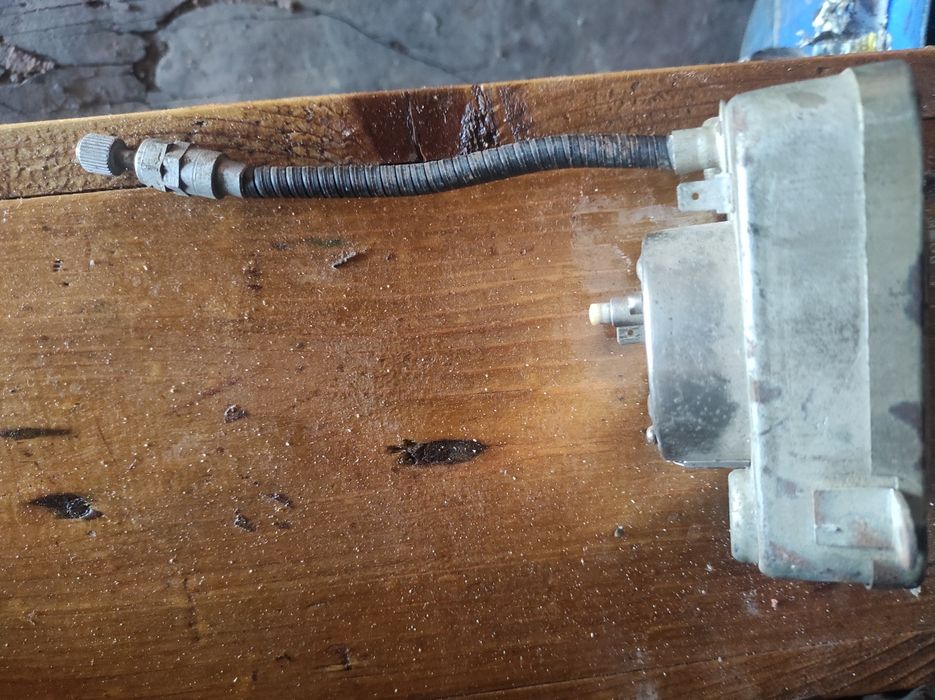 Продам авточасы Газ