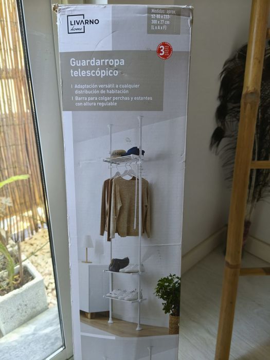 Guarda roupa telescópico novo ler anúncio