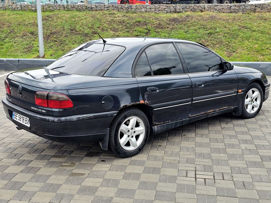 Opel Omega B 1997 2.0 механіка