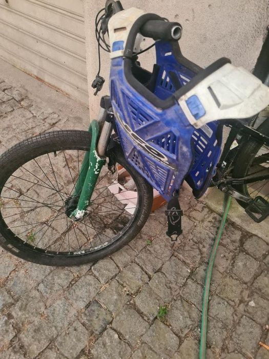 Bicicleta 130€ negociável