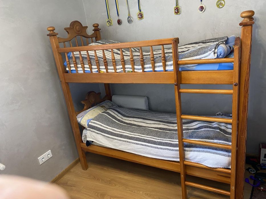 Ліжко двоповерхове дитяче