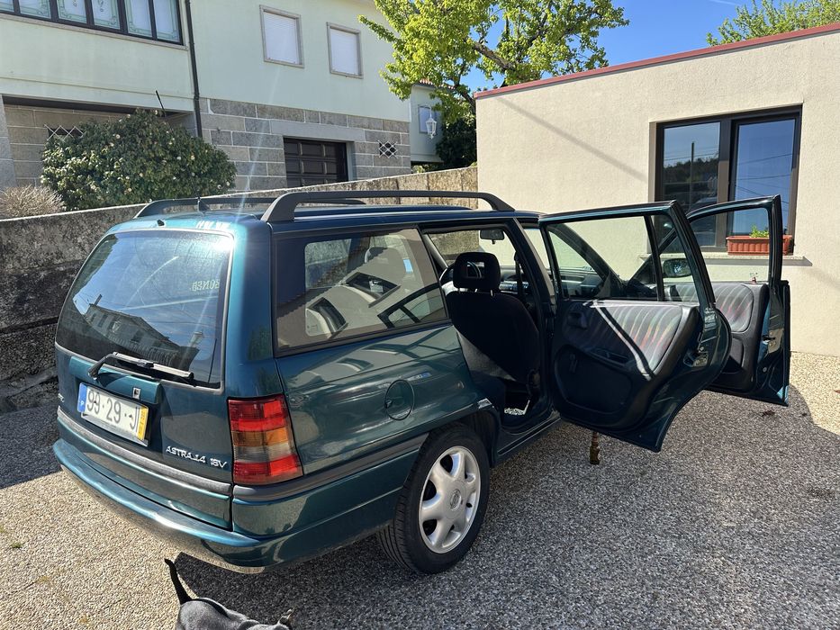 Opel Astra 1997 em bom estado