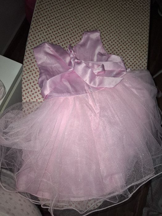 Vestidos de cerimónia mulher e criança