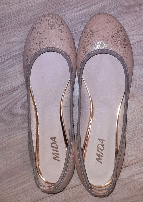 Шкіряні балетки 38-39 Mida