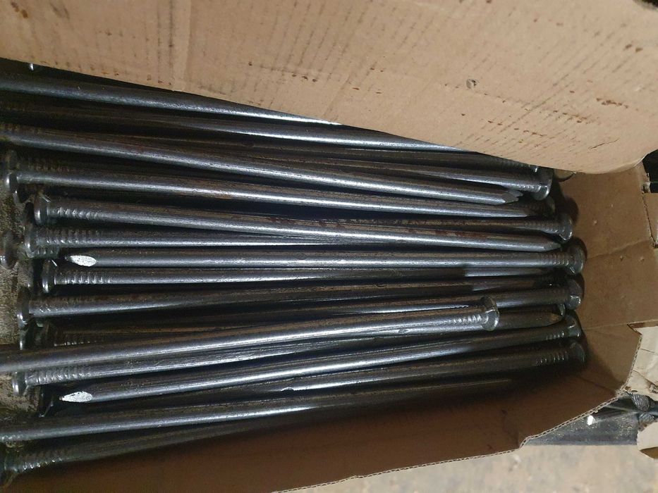 Gwozdzie krokwiaki 250x8 /200x6