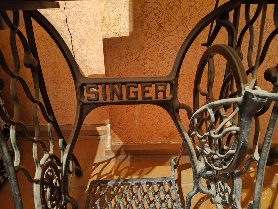 Продам робочу швейну машину Singer