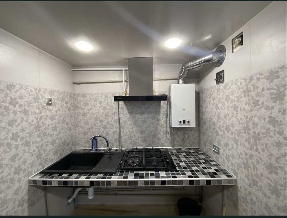 Витяжка Interline CUBA X/BL 60 TB/2/T