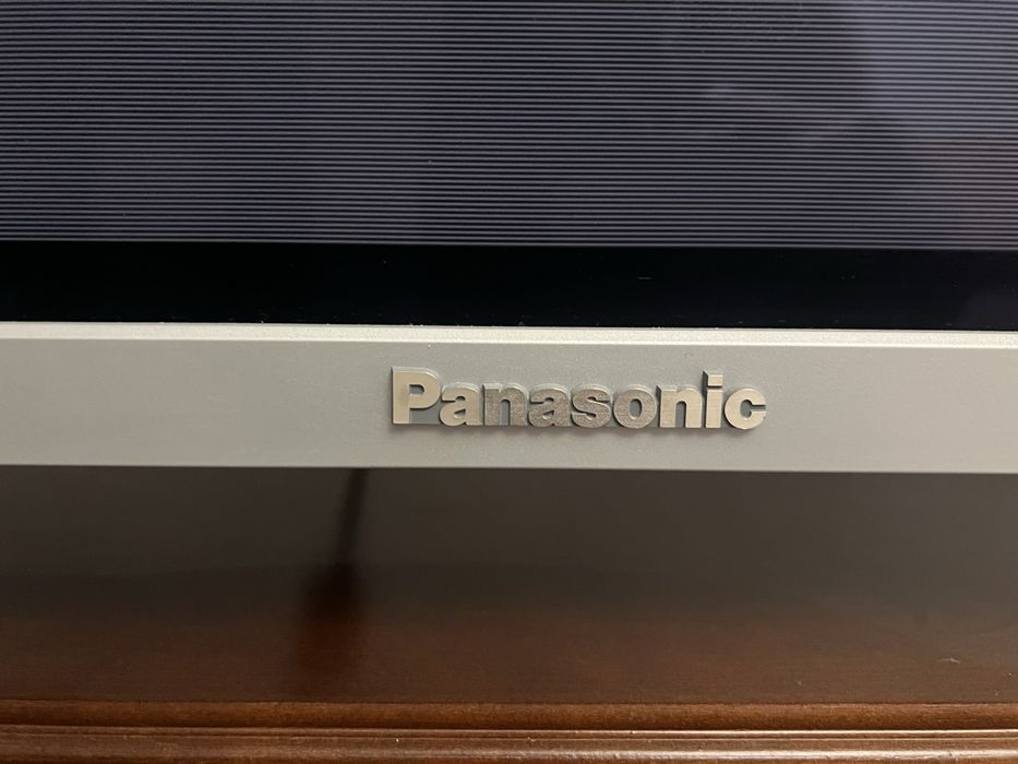 Телевізор Panasonic TH-42PW5 — 42” (новий)