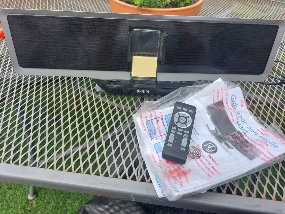 Coluna de som Philips.