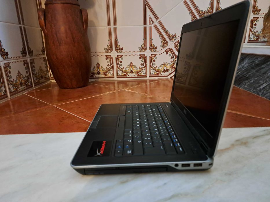 Dell Latitude E6440 – i7 / 16GB RAM / 250 SSD / Bateria nova