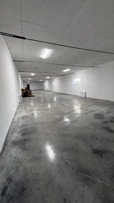 Продаж / Складське приміщення / вул. Польова, Стоянка