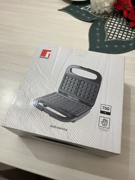 Gofrownica  Bergner 750W