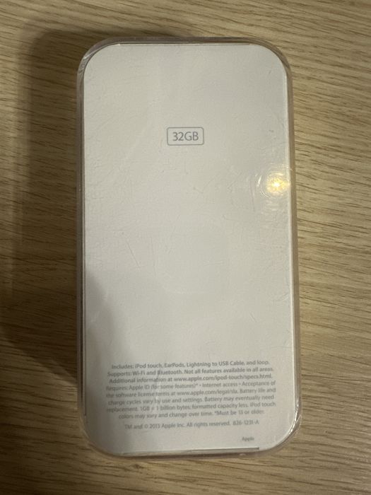 iPad touch 32GB Red Special Edition