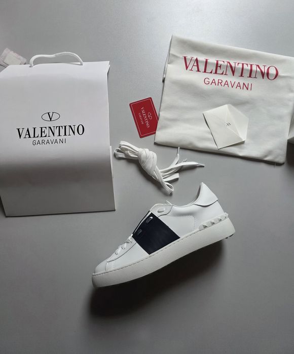 Valentino shoes size 42/ Валентинович кросівки чоловічі 42 розмір