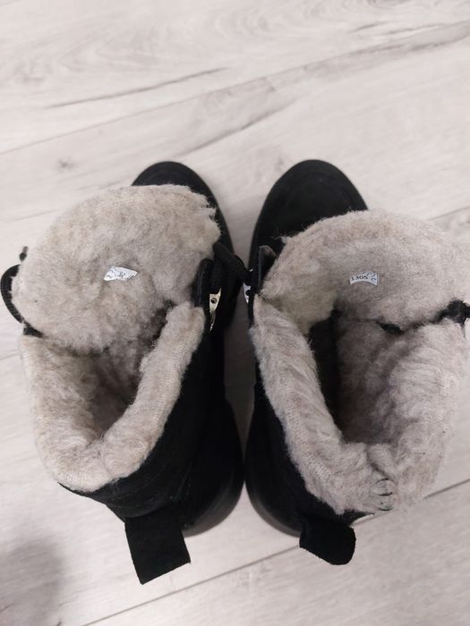 Жіночі зимові ботинки