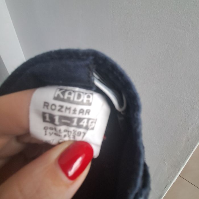 Spodnie na akademie koniec roku szkolnego  chinos Kada r. 146 super stan