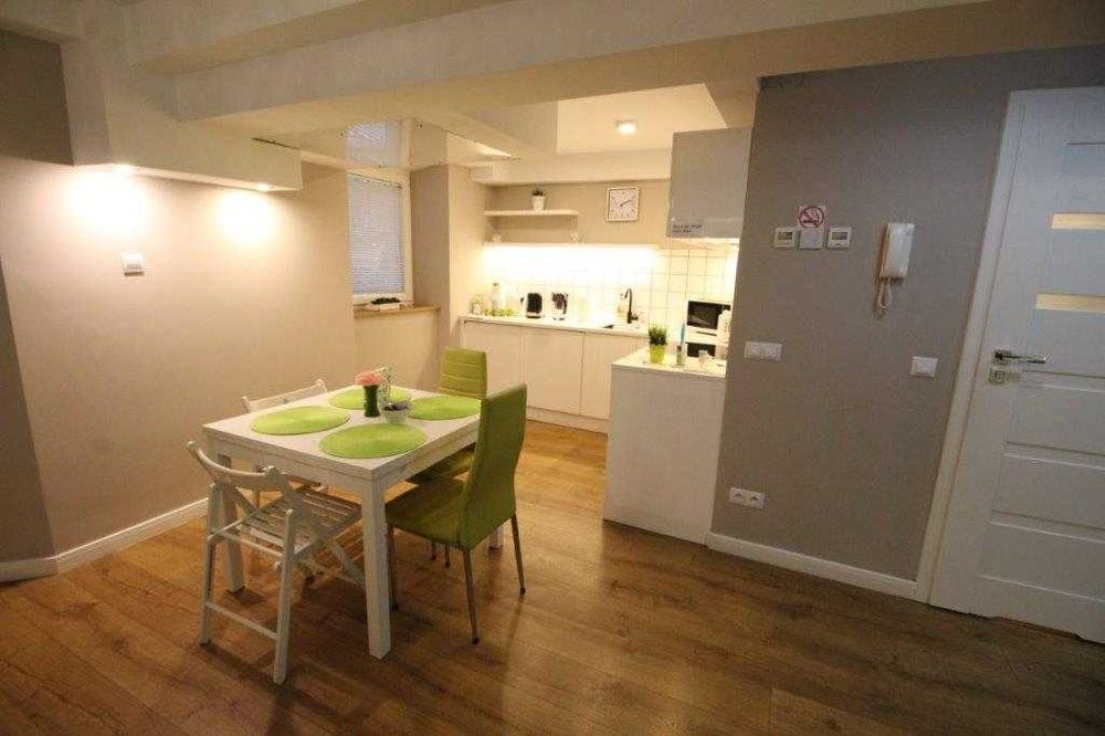 Tarłowska 6 - DUŻE STUDIO z wydzieloną sypialnią i ANEKSEM, 43m2, ŚCISŁE CENTRUM, PEŁNE AGD, OD 01.11.2026r.!!