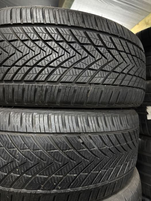 Шини резина 245/45/20 r20 Tracmax пара всесизонні
