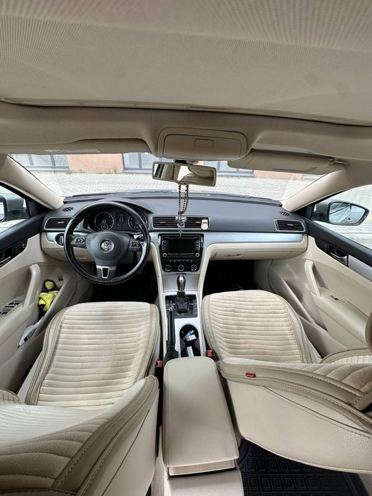 Продам Passat B7 2013 року 2.0 TDI SE DSG