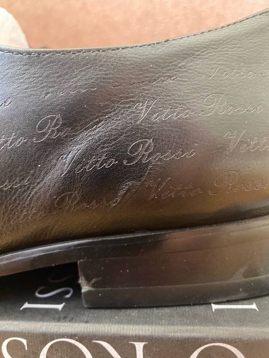 Продам туфлі 43 р. Vitto Rossi.