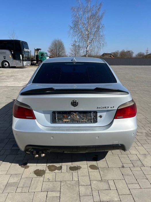 Задній М бампер BMW E60 354 Titanium Silver / задній бампер бмв е60