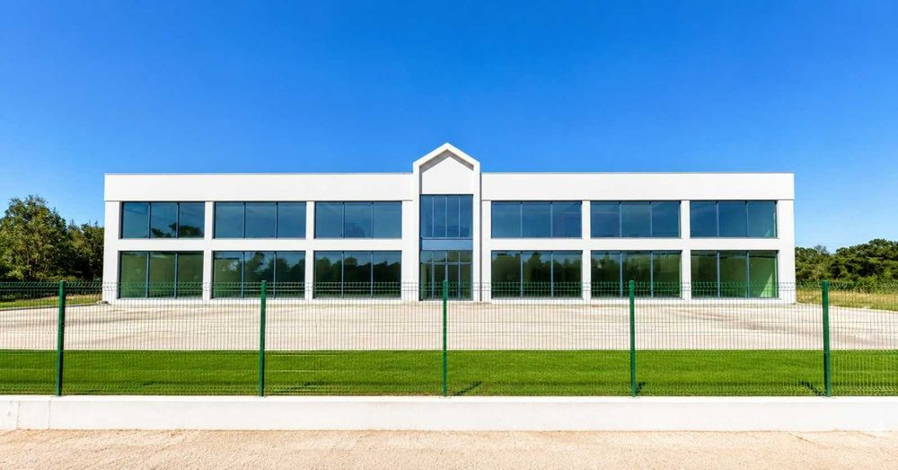 Armazém e Showroom 1.921 m² em Palmela | 2 Pisos | 4 Frentes | Quinta do Anjo
