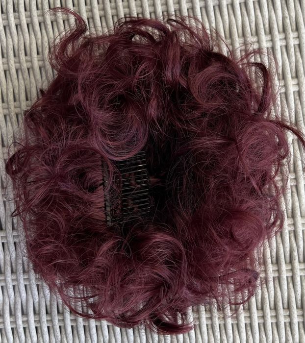 Premium Ultra włosy doczepiane, mahoń, kok z grzebieniami 3.