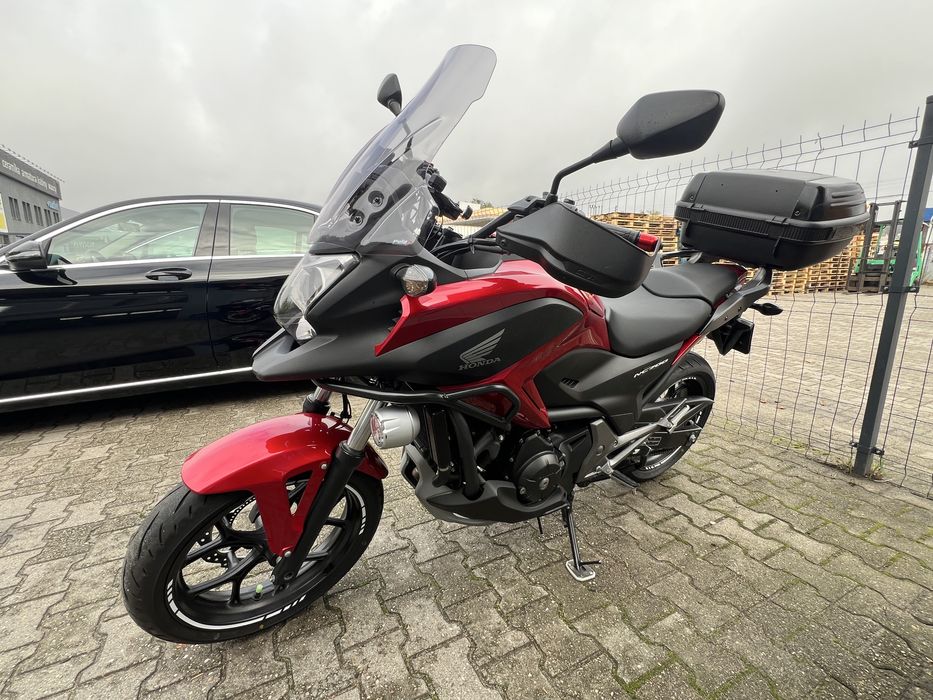 Sprzedam Piękną Honde nc700x maly przebieg serwisowana