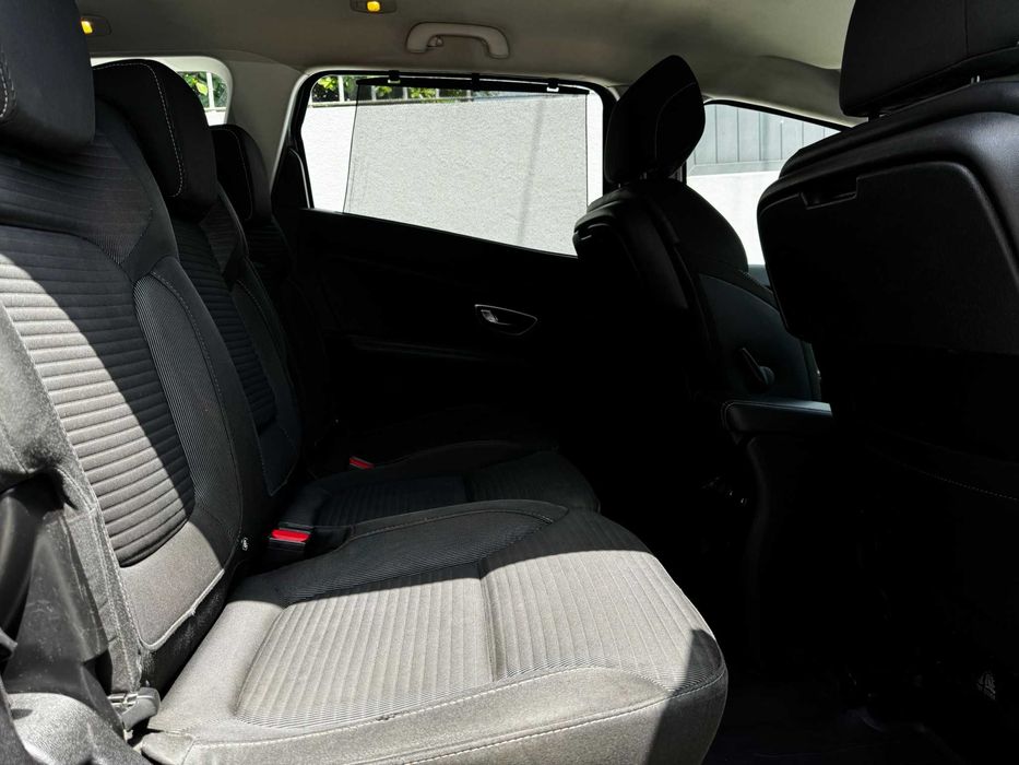 Renault Grand Scenic 1.5 dci 7 lugares Caixa Automática