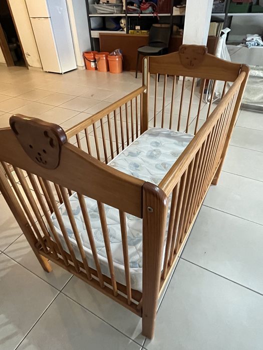 Berço/ Cadeira de refeição/Parque