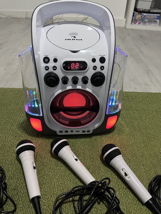 Karaoke Auna com efeito luzes