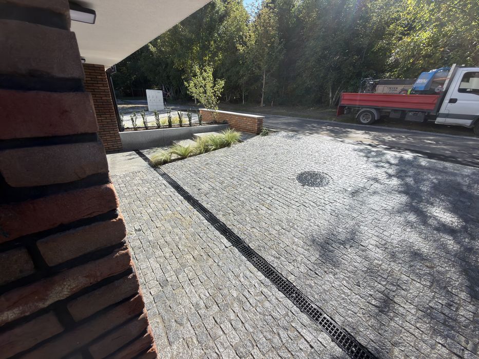 BRUKARSTWO ,układanie kostki, kostka brukowa/granitowa/GRES, MINIKOPARKA