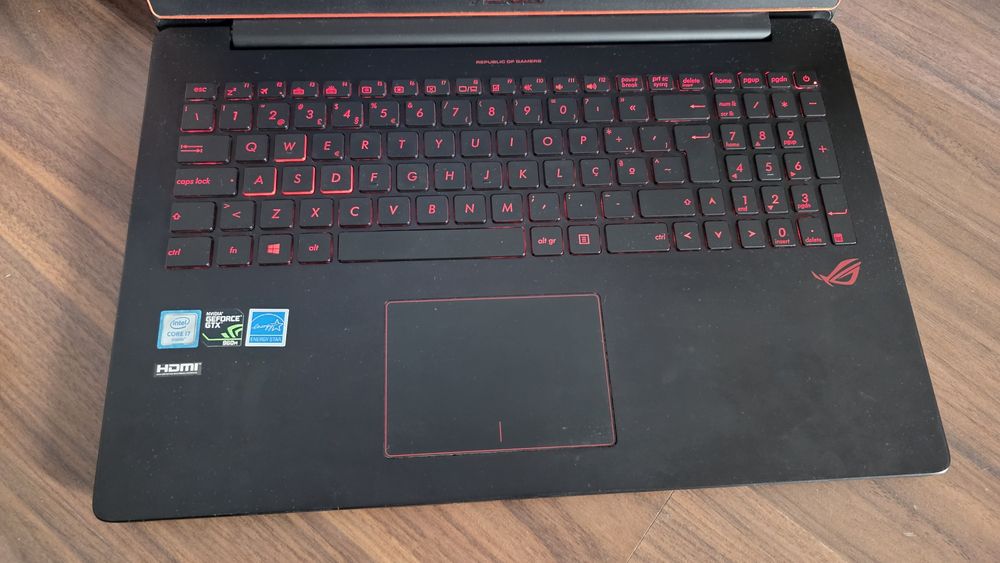 Portátil ASUS Rog