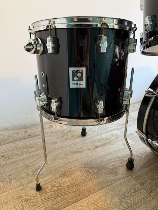 Sonor Force 3001 (Czarny Gloss) – Shell Set z Werblem (20/10/12/14 + 14) DODATKOWO WERBEL