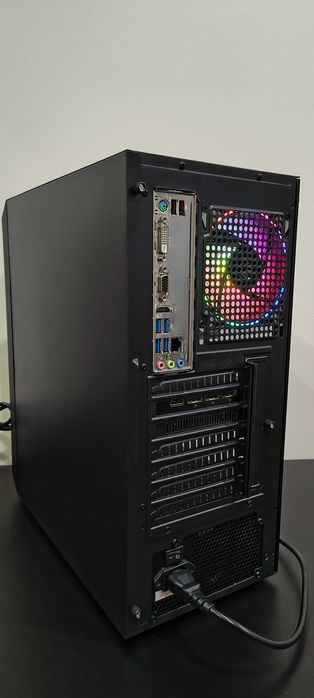 Komputer Gamingowy: RX 5700 XT 8GB/RYZEN 5 4500 /SSD M.2/ARGB/AM4