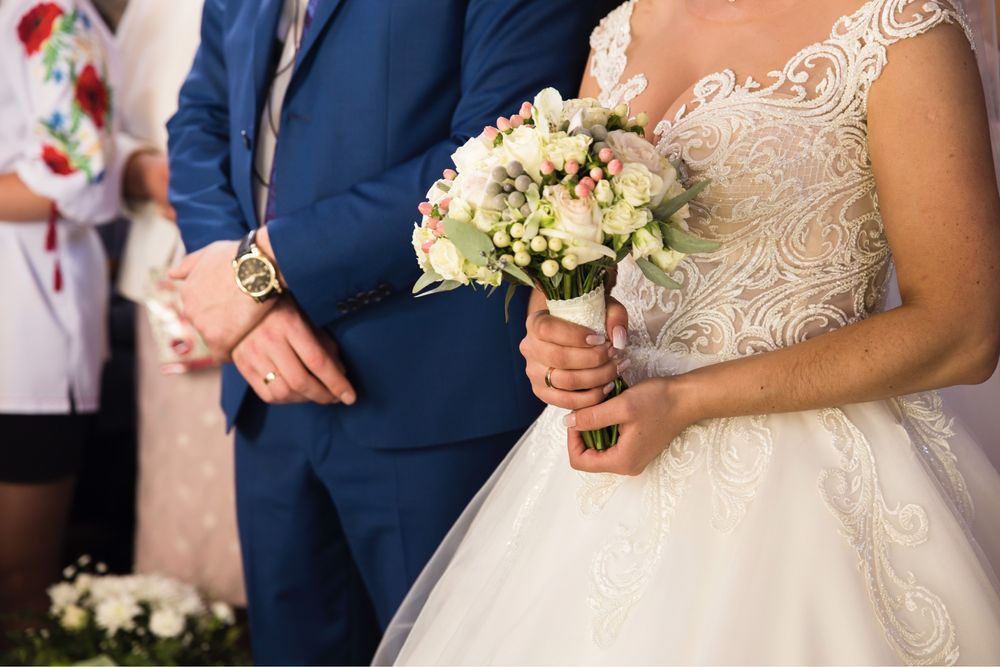 Продам Весільну сукню