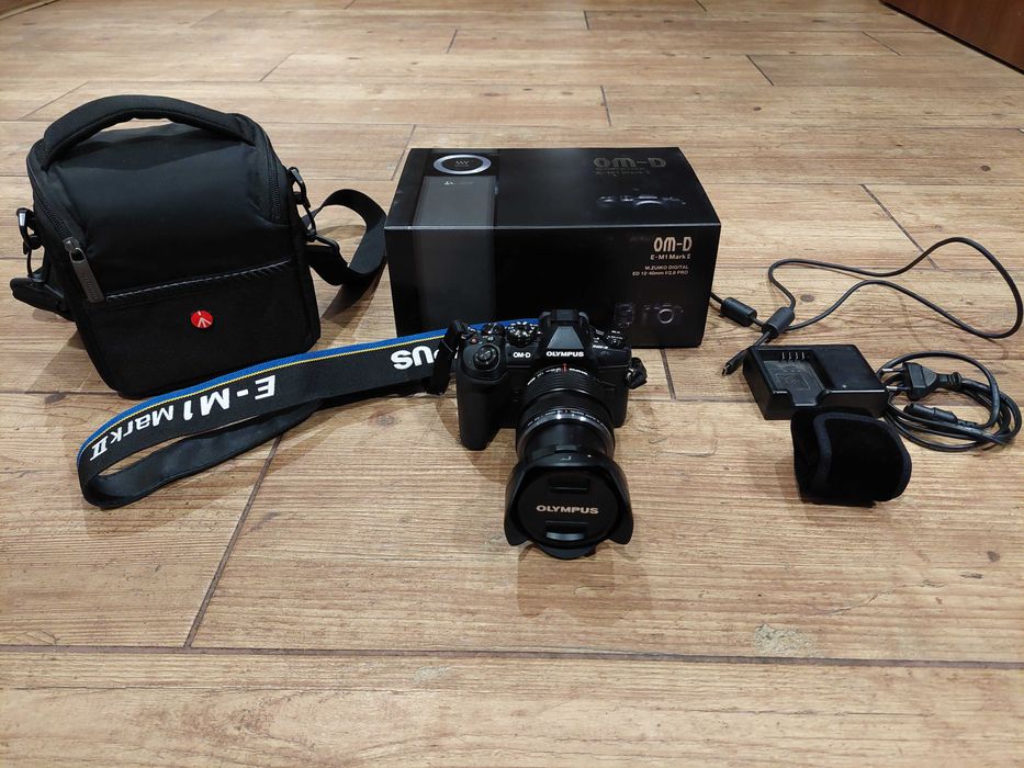Aparat Olympus OM-D E-M1 MARK II + ob. 12-40mm f/2,8 Pro