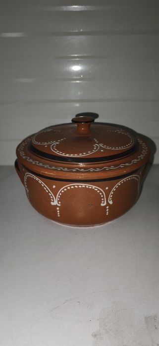 Pote em barro  pintado