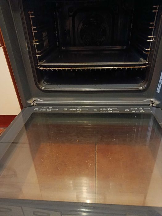 Piekarnik Electrolux sprawny E0B65100X