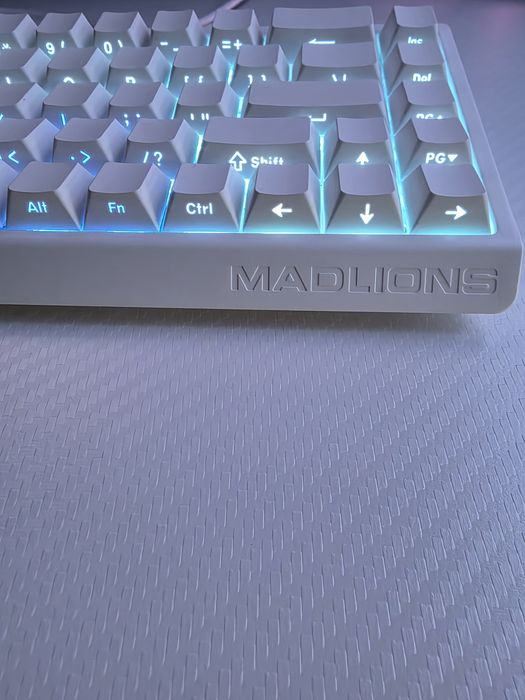 Teclado Magnético Gaming Madlions MAD68HE Branco