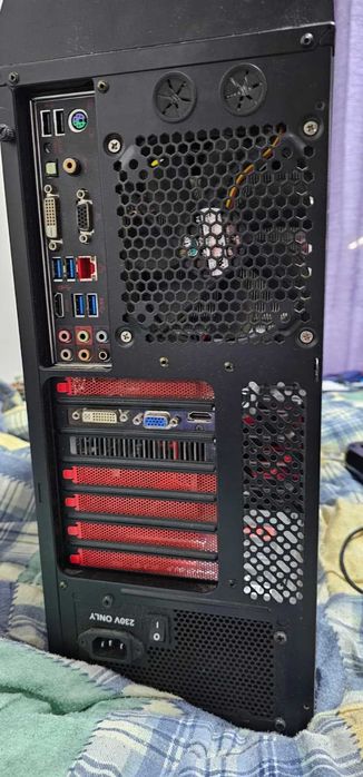 PC Desktop i5-4670K + MSI Z87-G45 Gaming + 8GB RAM + SSD 120GB