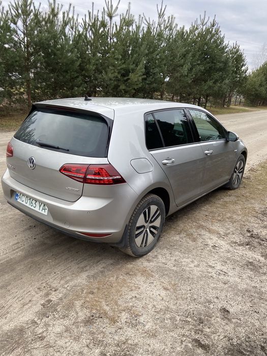 Є гольф на 24 кіловата