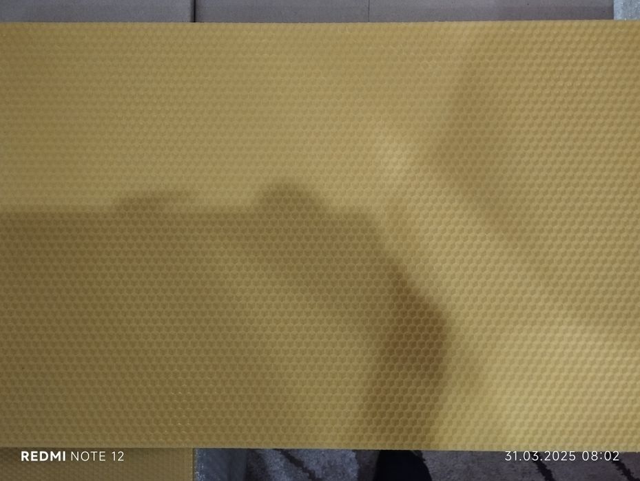 продам вощину лита властного выробныцтва