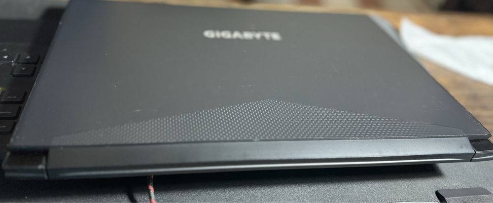 Gigabyte Aero 15XV8