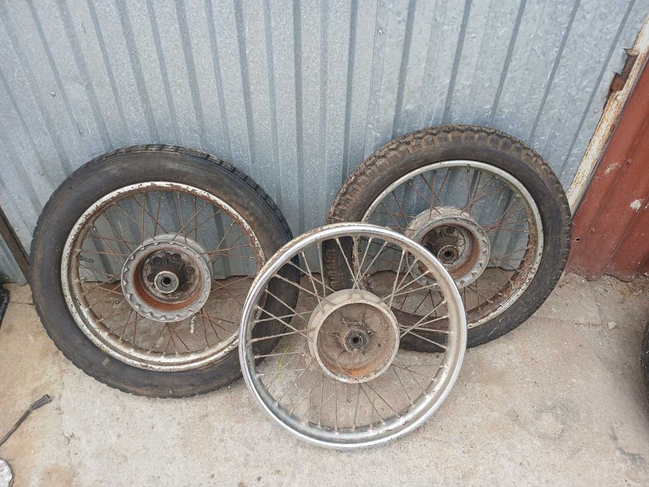 Koła jawa cezeta 175,250,350