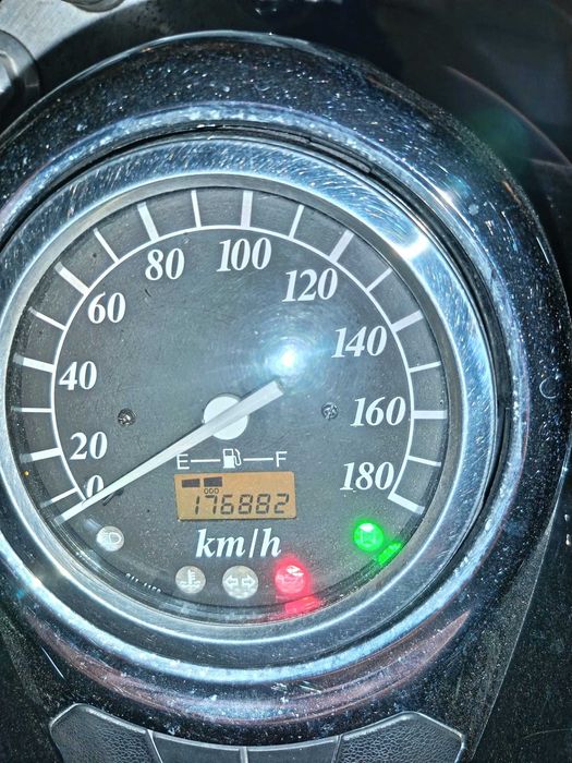 Suzuki volusia vl800